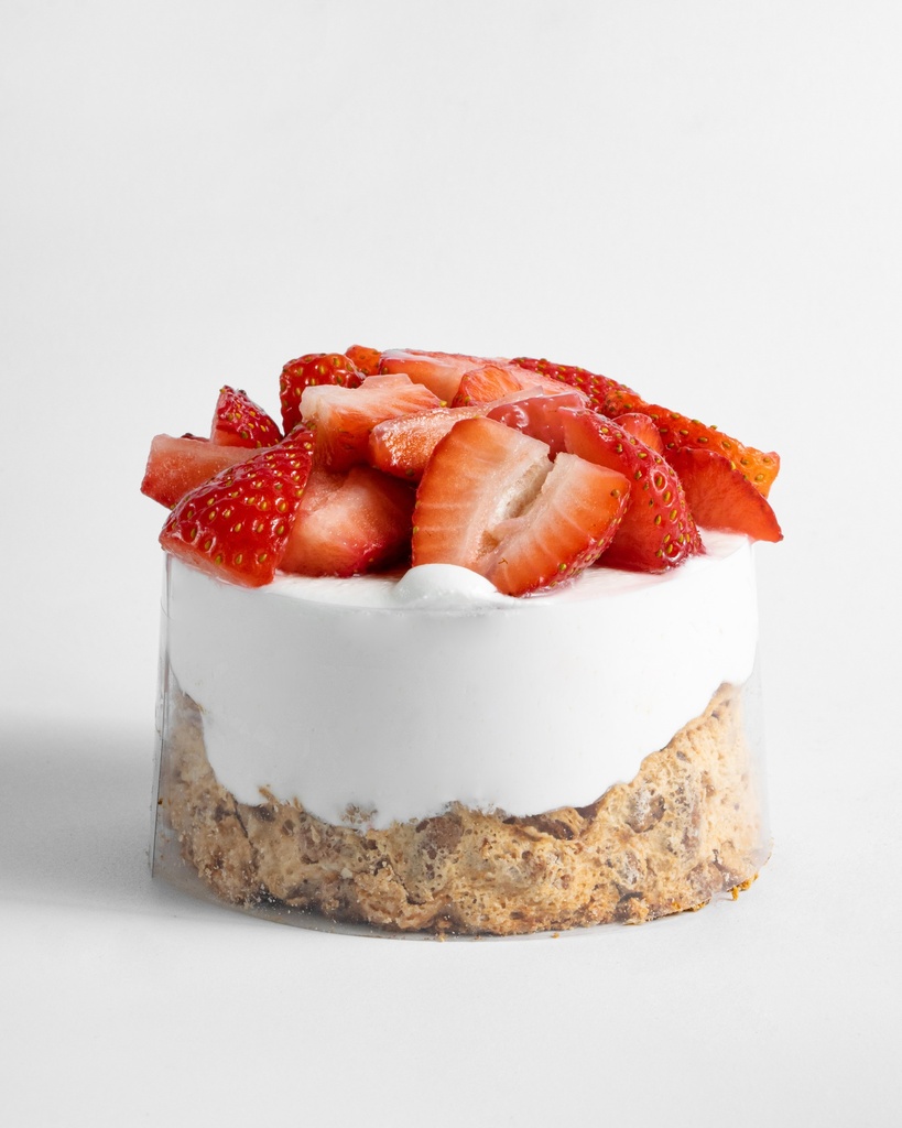 PASTEL MOSTACHON FRESAS INDIVIDUAL RE